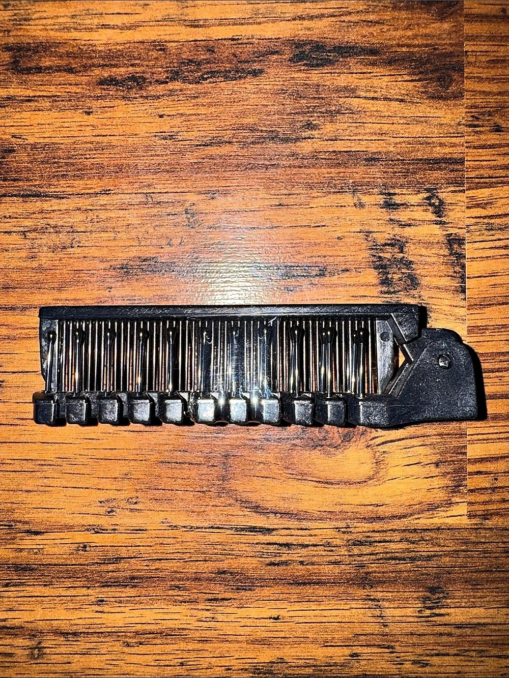Black Grooming Comb C1.FR.1.4